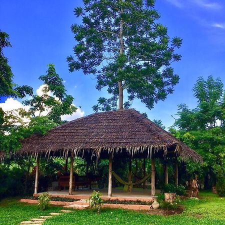 Chiang Dao Hostel Exteriör bild