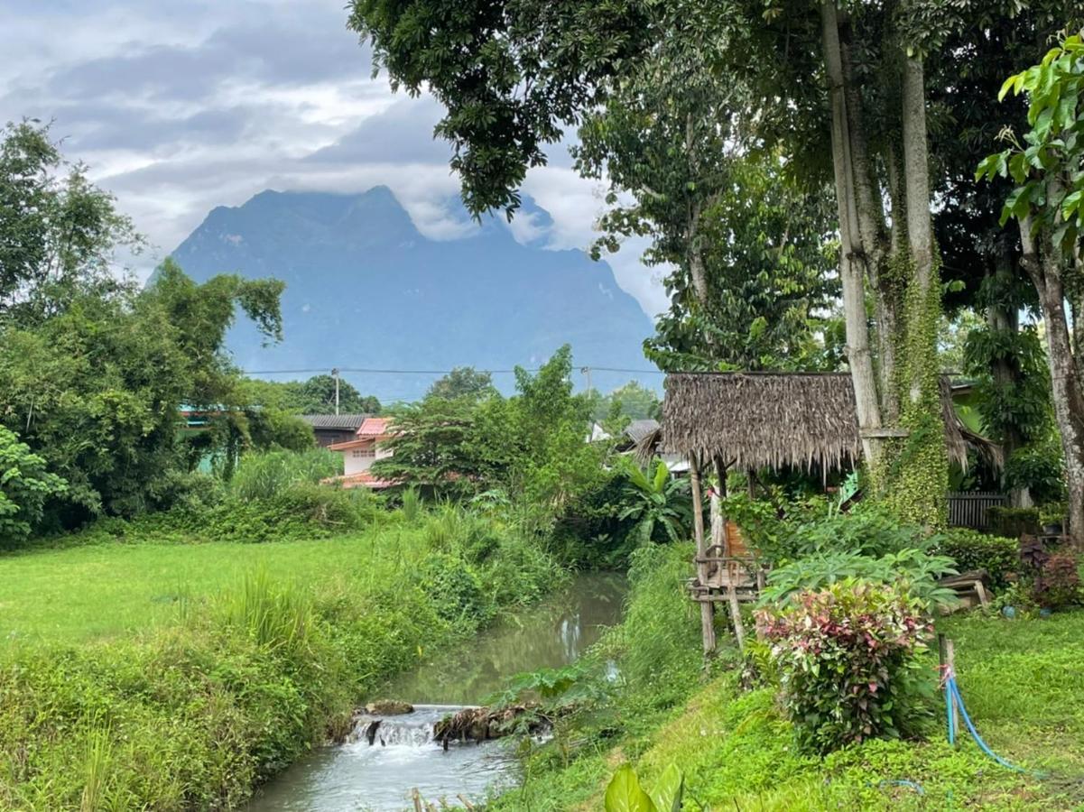 Chiang Dao Hostel Exteriör bild