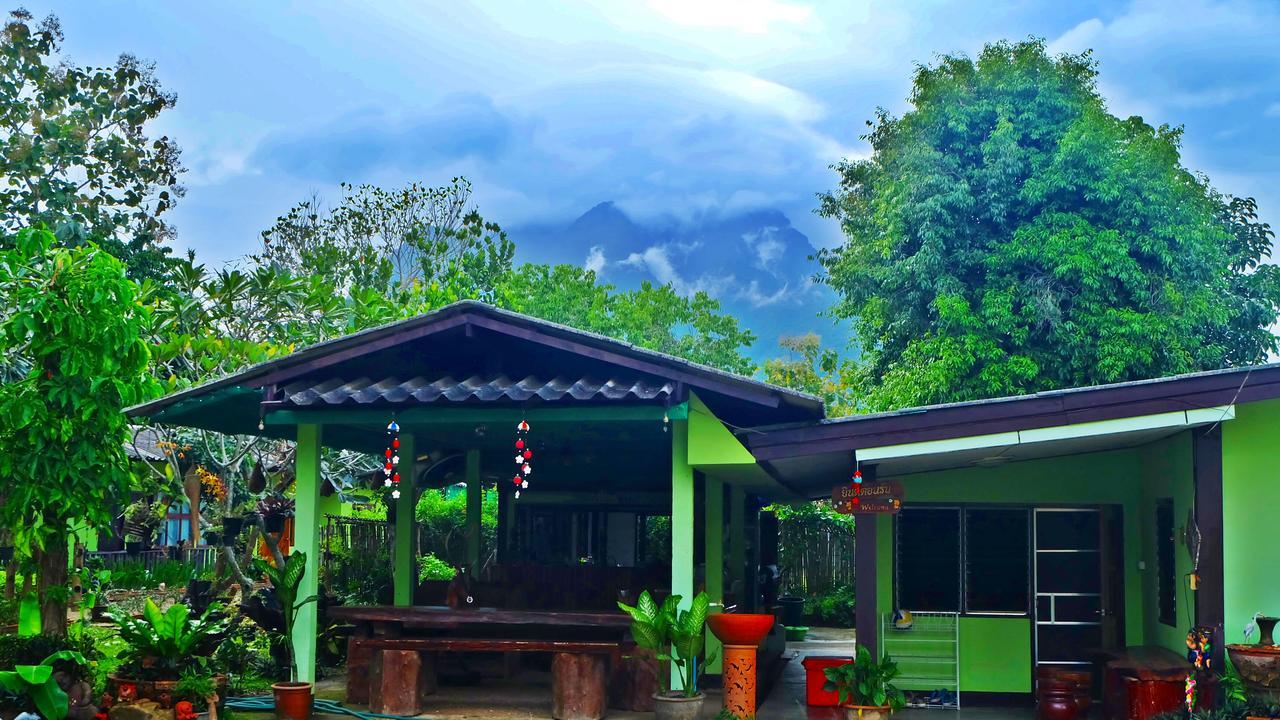 Chiang Dao Hostel Exteriör bild